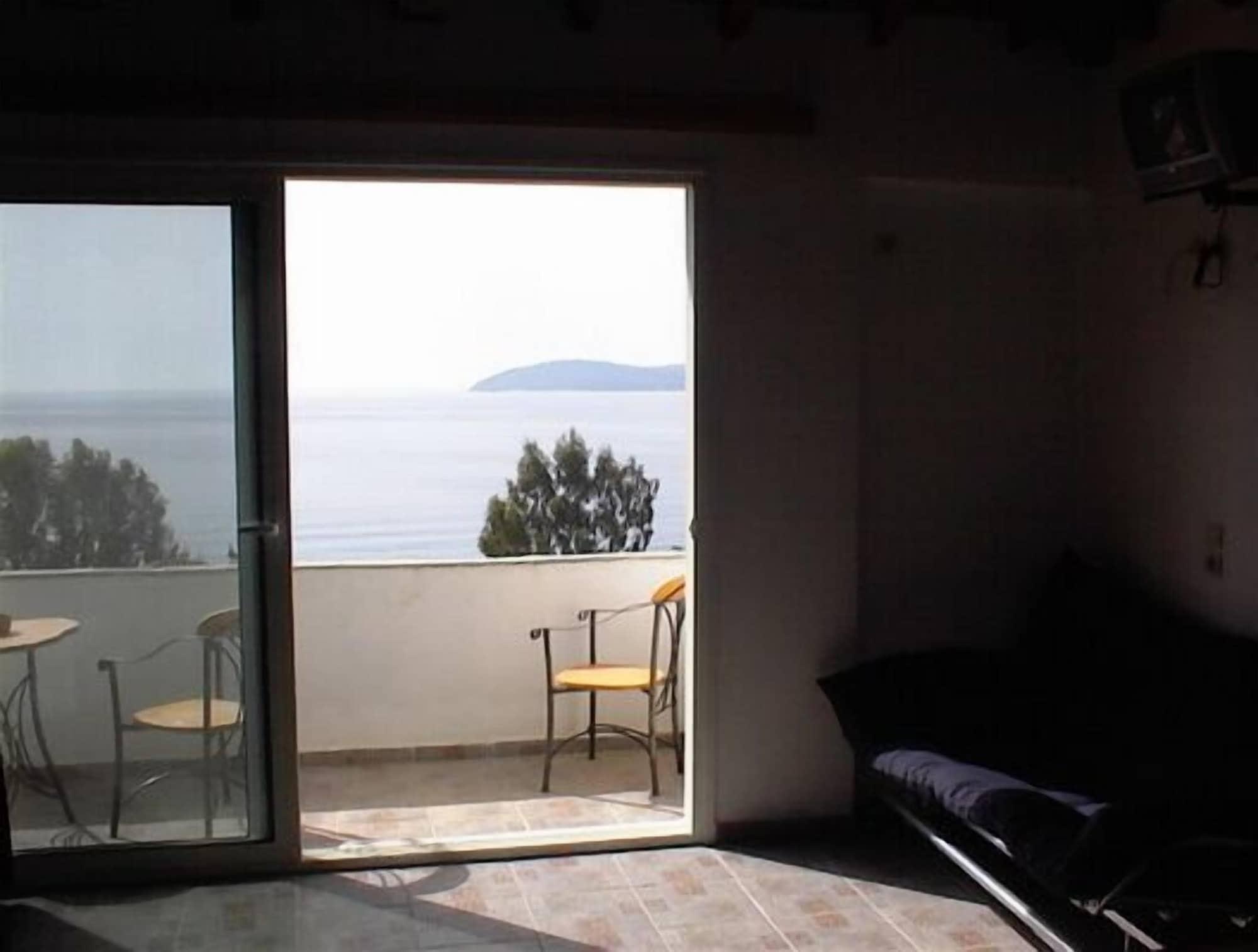 Amaranthos Skiathos View شاطئ ميغالي أموس المظهر الخارجي الصورة