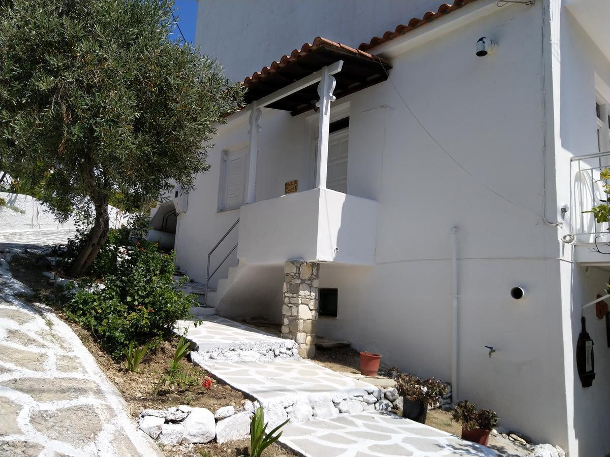 Amaranthos Skiathos View شاطئ ميغالي أموس المظهر الخارجي الصورة